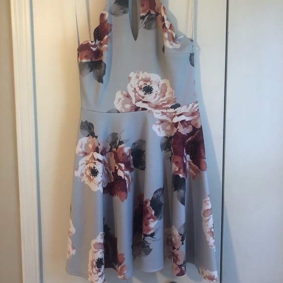 David’s Bridal dress size 8 style# 7213KG8C - Picture 2 of 6